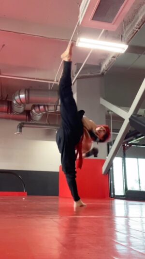 Andy Le Instagram - 武 COMING BACK - FIST IS SHAPELESS; FORM IS SHAPELESS🌊☯️ YIN AND YANG TOGETHER #MARTIALCLUB FOREVER 👐⚔️
@martialclubofficial #WARRIORSPIRT 
.
.
.
.
#martialarts #kicks #kicking #taekwondo #flips #acrobatics #chenzen #kicksoffury #fistoffury #brucelee #jeetkunedo #kickboxing #muaythai #tonyjaa #mma #ufc #stunts #action #actor #donnieyen #martialclub