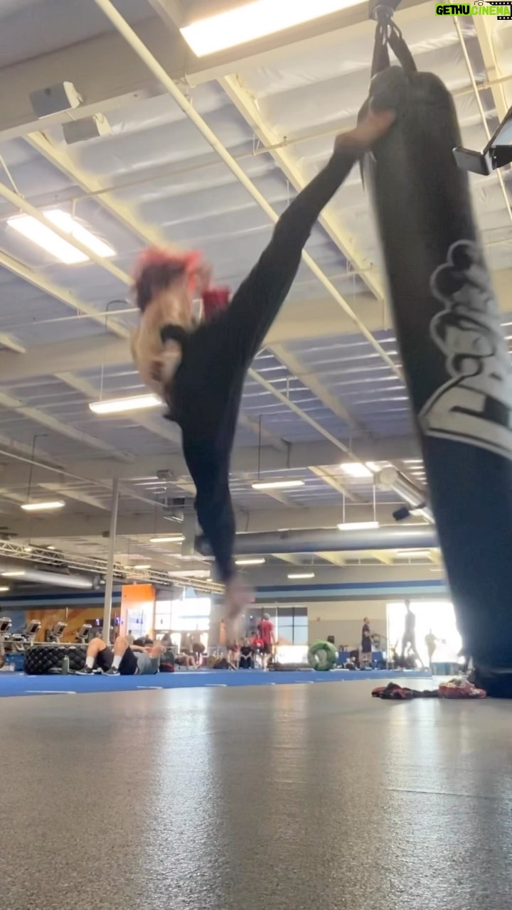 Andy Le - 20.2K Likes - ENTER THE KICK CHAMBER - SHAOLIN STYLE 🙏👐⚔️- the craft of kicking is a lifelong journey. first is FOUNDATION then explore ALL the kicks in between and beyond🙏 #MARTIALCLUB
@martialclubofficial #SHAOLINSTYLE #WUTANG @dmah_mc @brianle_official
.
.
.
.
#martialarts #kicks #taekwondo #chenzen #kicksoffury #fistoffury #brucelee #jeetkunedo #kickboxing #mma #stunts #action #actor #donnieyen #martialclub