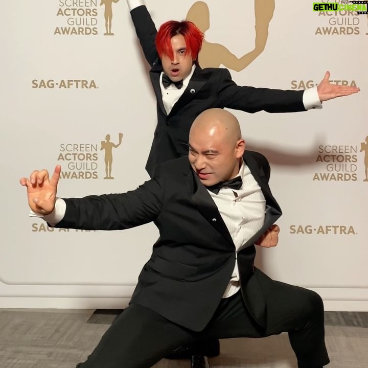 Andy Le - 10.8K Likes - You already know @martialclubofficial has to KEEP IT SHAOLIN at SAG AWARDS 2023 @sagawards 🏆!! Still processing the crazy memorable night
SQUAD UP with our @everythingeverywheremovie FAMILY!! 👐WE ARE SOO PROUD
🏆 @michelleyeoh_official takes Female Actor in a Leading Role
🏆 @kehuyquan takes Male Actor in a Supporting Role
🏆 @jamieleecurtis takes Female Actor in a Supporting Role
🏆 Our EEAAO Cast and Family takes home Cast in Motion Picture 🥲
So grateful to be a part of this family and to be in a room with such talent! How crazy and surreal is it to be in the presence of artists, masters of their crafts 🎥🎬🙏
#sagawards #everythingeverywhereallatonce #michelleyeoh #kehuyquan #jamieleecurtis #martialclub