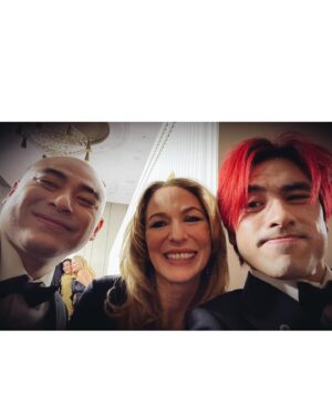 Andy Le Instagram - You already know @martialclubofficial has to KEEP IT SHAOLIN at SAG AWARDS 2023 @sagawards 🏆!! Still processing the crazy memorable night
SQUAD UP with our @everythingeverywheremovie FAMILY!! 👐WE ARE SOO PROUD 

🏆 @michelleyeoh_official takes Female Actor in a Leading Role 
🏆 @kehuyquan takes Male Actor in a Supporting Role
🏆 @jamieleecurtis takes Female Actor in a Supporting Role 
🏆 Our EEAAO Cast and Family takes home Cast in Motion Picture 🥲 

So grateful to be a part of this family and to be in a room with such talent! How crazy and surreal is it to be in the presence of artists, masters of their crafts 🎥🎬🙏
#sagawards #everythingeverywhereallatonce #michelleyeoh #kehuyquan #jamieleecurtis  #martialclub
