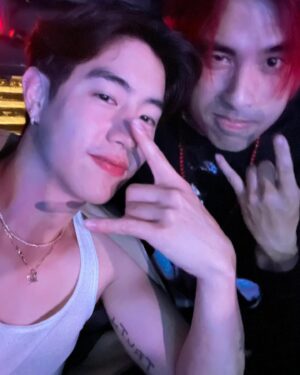 Andy Le Instagram - Came out to support my brother @jacksonwang852g7 #MagicMan 
 You never fail to inspire me brother..
🙏 and thanks for the shout

Thank you @teamwang for always treating me and my family like family 🙏💜 @darylk_ @simonarain @photojenick @kevindlaw8 @bbdoms @leilaniphan 
I love you all 💜

Honestly.. I really really needed a night like this.. ✨Remembering what its like to just live life again

🙏 @photojenick I can always count on my sister to capture the moments 📸💜

 #jacksonwang #magicman #jacksonwangtour #magicmanworldtour #kinjaz  #teamwang