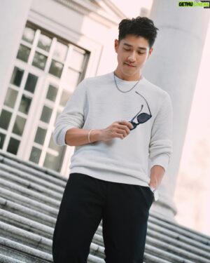 Andy Wu Instagram - 今年冬天特別溫暖 

Outfit @clubmonaco 
Photo by @kenlinfilm 

#clubmonaco