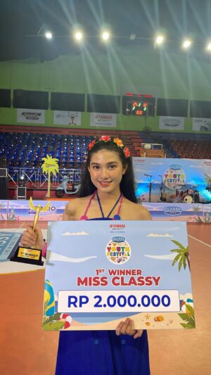Angel Sianturi Instagram - #1stwinner🏆 Miss Classy
Thx GOD for everything😇
Thank u guys.. doa support dukungan na slalu..😍
Terimakasih bpk ibu guru @smandelapanjkt 🙏 
tmn” sahabat saudara semua doa dukungan na..
Thx My mom doa na semangat na tuk aku , mau nangis😭terharu smua campur aduk.. *smua serba lastminute coz di hari bersamaaan byk bgt agenda na.. ampe malam hari..
nyaris bgt atur wkt na..Finally 😘
Terimakasih jg anggota pp ak di ktr..vote..

*Terimakasih tuk juri” & kk” panitia🙏
#classyyamahayouthfestivalsma8
