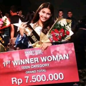 Angel Sianturi Instagram - Kenangan tak terlupakan kecilku dl wkwk..muncul di reels 💕thx