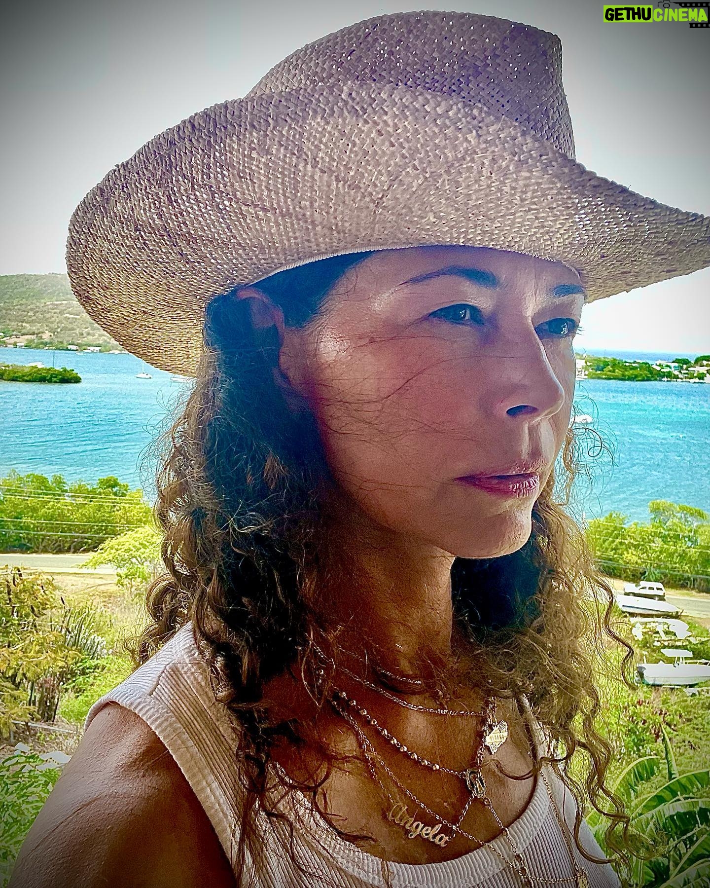 Angela Alvarado - 752 Likes - My happy place. Culebra 🇵🇷❤️ #culebra #caribeña #boricua🇵🇷 #depuracepa #beachlife #eltesoro #gladystamezmillinery @gladystamezmillinery @eltesorotequila