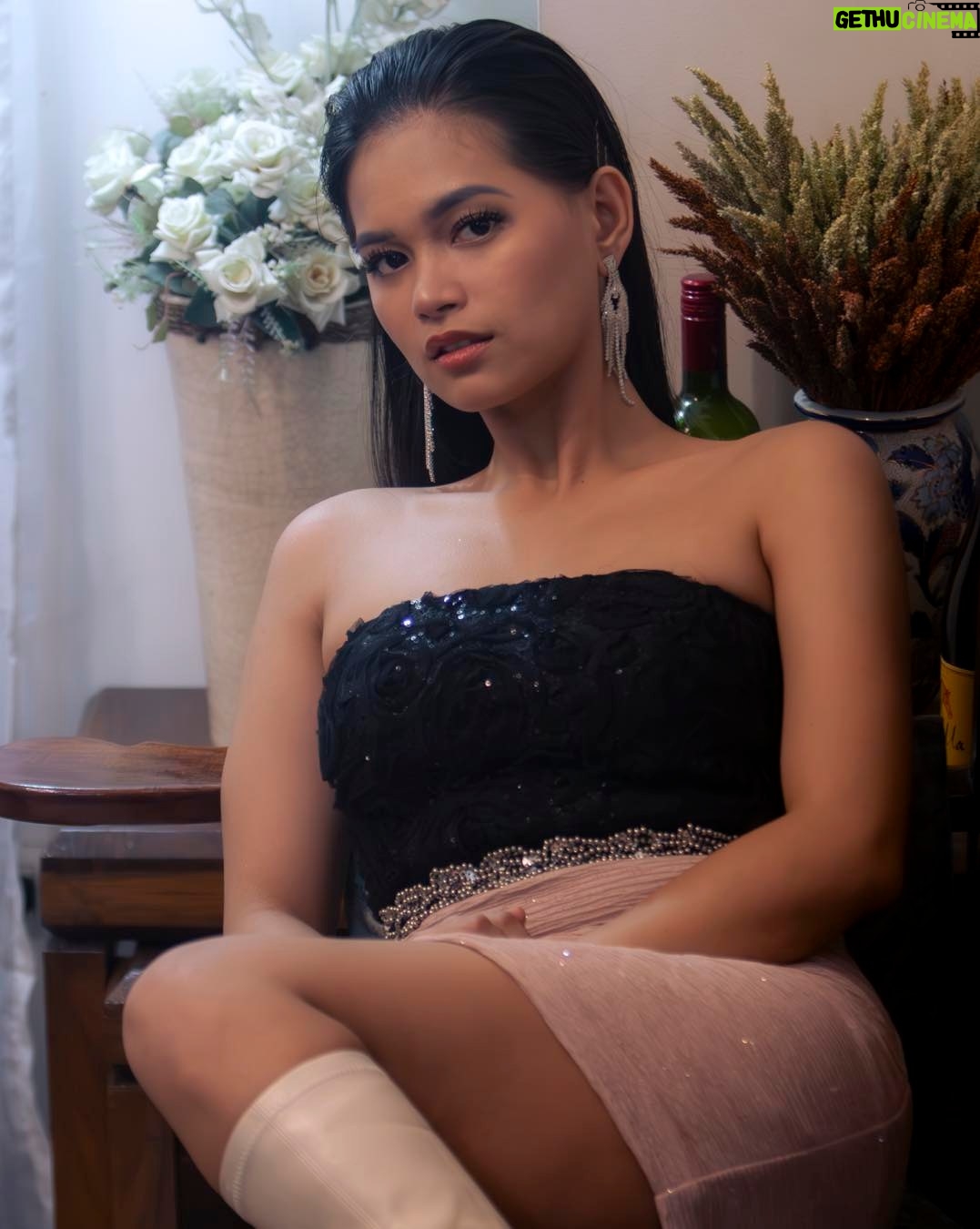 Angela Morena - 3 Likes - subtle…