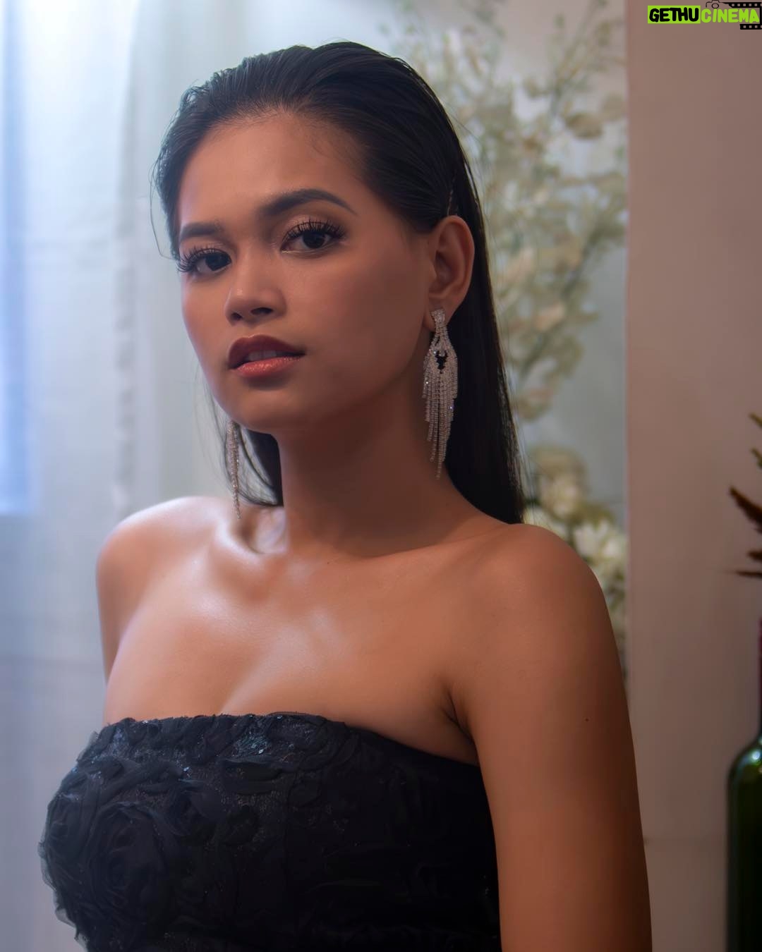 Angela Morena - 3 Likes - …timeless…