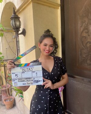 Angela Morena Instagram - Filming! #Butas directed by: @dadolumibao 

Make up: @regzgel 
Stylist: @styledbyashley_est2010