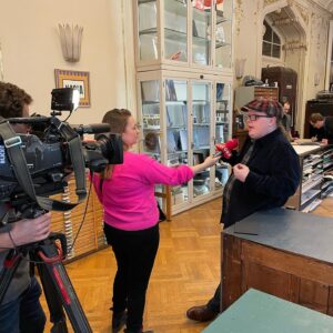 Angelo Kelly Instagram - I had a great time in Vienna doing some Promotional work for my album „Grace“. Now I’m on my way to Germany for a full week of Promo.