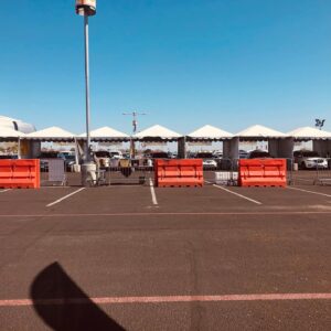 Angie Everhart Instagram - #volunteer @statefarmstadium #vaccinationdone✔️ #ᴠᴀᴄᴄɪɴᴇssᴀᴠᴇʟɪᴠᴇs #vaccinated had an amazing day volunteering to help on a day that the stadium needed people. Long waits for those in line. Was eye opening to be on the front line of history in the making. #pandemic #pandemicsucks