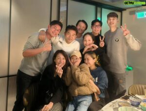 Angus Hsieh Instagram - 每年過年前最期待的約會，
親愛的學姐😜生日快樂🎂🎊🎉
愛你喔❤️