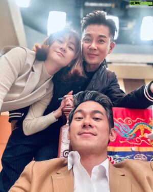 Angus Hsieh Instagram - 工作、生活，
我最近還蠻努力的💪💪💪

謝謝最帥的側拍大師@checkitliang 

#天道 
#三立台劇 
#陳文堯 
#陳明宇