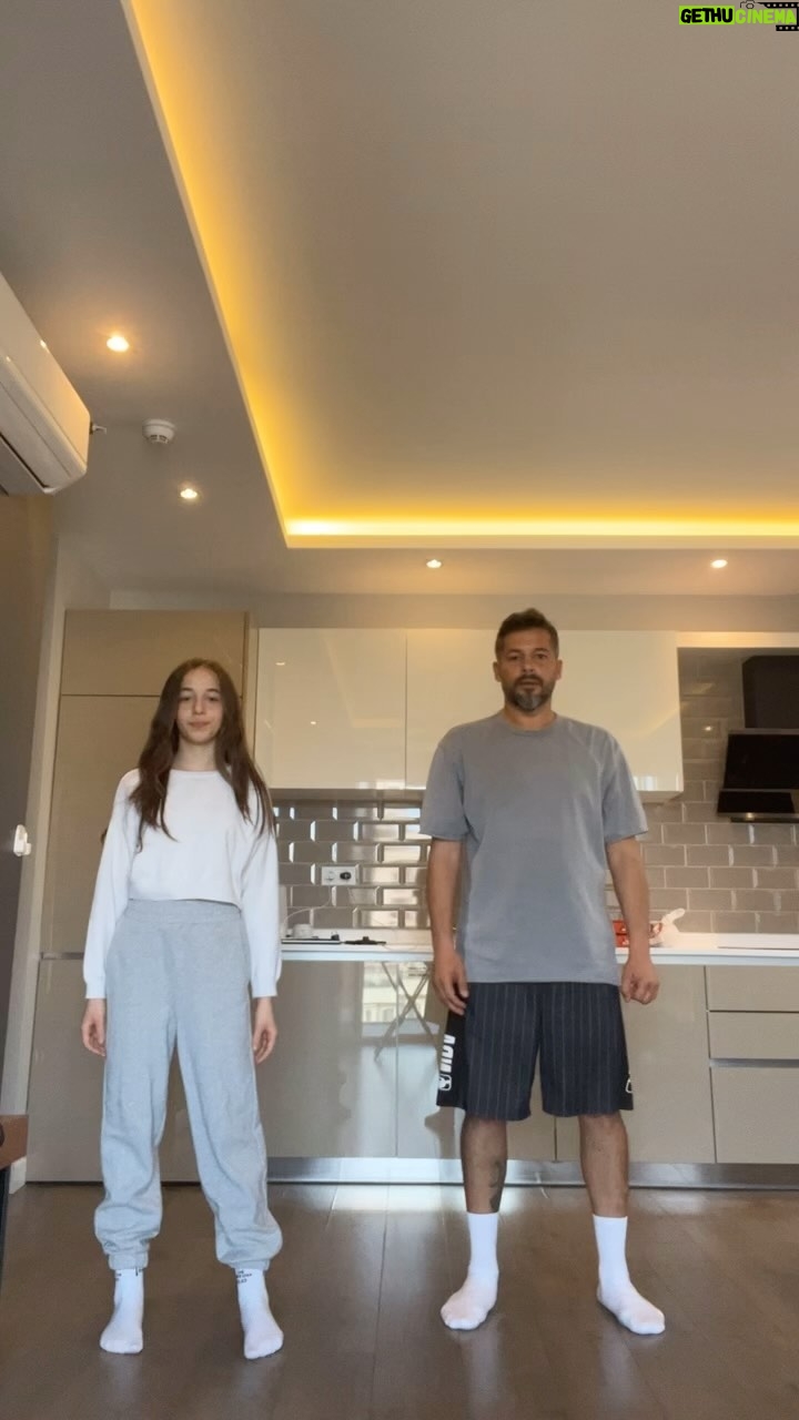 Anıl İlter - 144.4K Likes - Koreografi desen var.