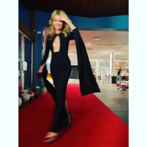 Anita Briem Instagram - Beautiful opening night of a beautiful beautiful film ♥️ 
#beautifulbeings #berdreymi 📸 MummuLú & Nicolas Simon