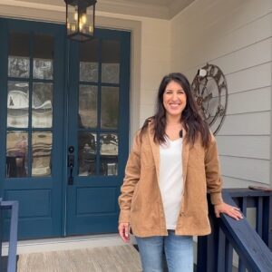 Anita Corsini Instagram - Come see me this Saturday 12-2 at the most wonderful house in Woodstock! If you have been looking to move now is a great time to do so before the frenzy of the Spring and Summer. 

118 Gardenia Trail
Listed at $880,000
4 Bedrooms
3.5 Baths
1 acre Lot 
Media Room
Upgrades galore! 

Huge thanks to @cherokee_drone for this video capturing this lovely home!