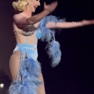 Anita Wigl'it Instagram - Nothing is more gratifying than bowing in front of one of the best audiences IN THE WORLD!! @palmydragfest 😍😍😍

Video @sketchy_queenz (Thank you! ♥️)
