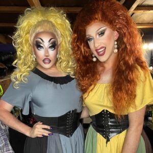 Anita Wigl'it Instagram - Reunited with my sister!