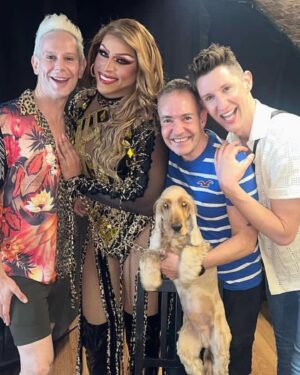 Anita Wigl'it Instagram - A wonderful night with wonderful people! 😍
@jimbothedragclown @jessicawild @jeremy_joseph @jacobdivapuppy
