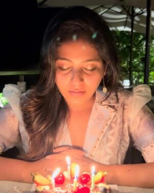 Anjali Instagram - Another trip around the sun complete!
Thank you all for the endless love and support. Here’s to a year filled with new adventures, less adulting and more laughing till we cry. Let’s make it unforgettable ❤️

#birthday #girl #happy #me #love #and #gratitude