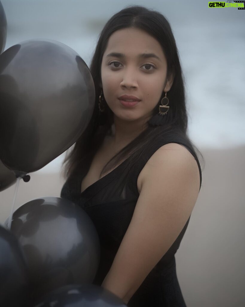 Actress Anjali Raj HD Instagram Photos and Wallpapers June 2024 | Gethu ...