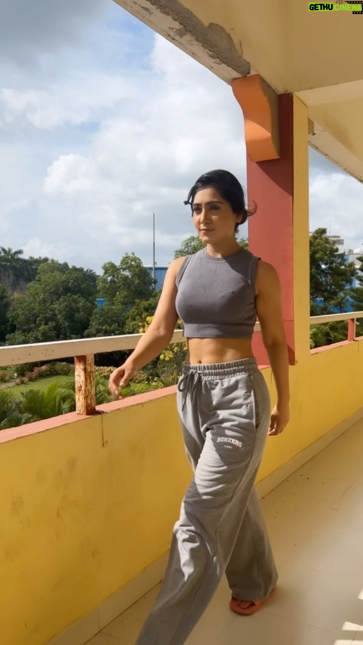 Anjali Tatrari - 121.8K Likes - Just reeling around🎧 😉
Ps - Yuvika when not in Jail🤣
#anjalitatrari #reeling