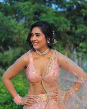 Anjali Tatrari Instagram - Ek baar dekh lijiye ✨ 

Me to @bhansaliproductions 🤭♥️

📸 - @kadu_pragnesh 

#anjalitatrari