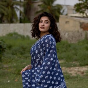 Anjana Jayaprakash Instagram - Hopelessly optimistic.

Shot by @madras_ponnu