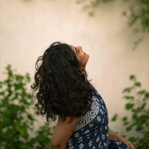 Anjana Jayaprakash Instagram - Hopelessly optimistic.

Shot by @madras_ponnu