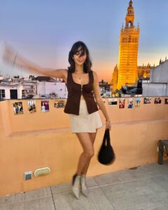 Actress Anjli Mohindra HD Instagram Photos and Wallpapers April 2024