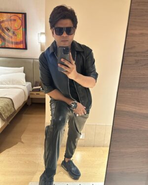 Ankit Tiwari Instagram - ANKIT TIWARI LIVE at SIES college of arts, science and commerce MUMBAI for SIESONS FEST ❤️

@siesonsfest  #mumbai #ankittiwari #ankittiwarilive #ankittiwarisongs #atlive
