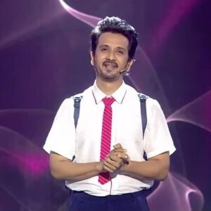 Ankush Chaudhari Instagram - ‘आत्ता सुट्टी संपेल; सगळी मुले, शिक्षक होतील गोळा... 
सगळेच आहेत माझे-आपले आणि मी तुमची शाळा’... 

आनंद पाटील यांनी लिहिलेली आणि मल्हारने सादर केलेली ही शाळेवरची कविता तुम्हाला कशी वाटली...?

‘मी होणार सुपरस्टार-जोडी नंबर 1’
शनि-रवि रा. 9:00 वा. Star प्रवाहवर...
#MiHonarSuperstar #JodiNumber1 #StarPravah