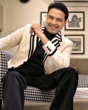 Ankush Chaudhari Instagram - ‘मी होणार सुपरस्टार-जोडी नंबर 1’ 
शनि-रवि रा. 9:00 वा. Star प्रवाहवर...

#MiHonarSuperstar #JodiNumber1 #starpravah