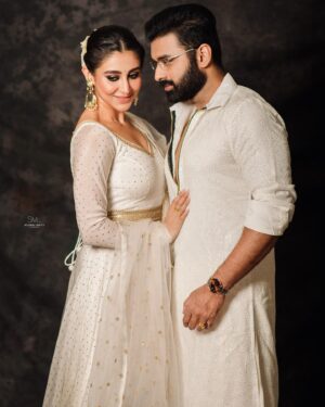 Ankush Hazra Instagram - মির্জা ও মুসকান এর তরফ থেকে আপনাদের সকলকে নববর্ষের অনেক অনেক শুভেচ্ছা 🙏🏻❤️