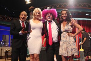 Ann Pirvu Instagram - #FlashbackFriday to my very first #talkshow experience ✨7 Years Ago✨today✨
@nochesconplatanito with the lovely @carriekeagan —
We kissed a clown 🎪 and we liked it💕💋💕
Hair @makeoverbymario
Makeup @carminaangel
Dress @shopmudra
Shoes @jessicasimpson
With a special thank you to the wonderful @canalestrellas Team for all the fun memories ❤️‍🔥
muchisimas gracias xoxoxoxooxox
#VillalPando #PlatanitoShow #TalkShow #ReignNicole #Reign #promo #TGIF #Fun #PepLife #WorkinMoms