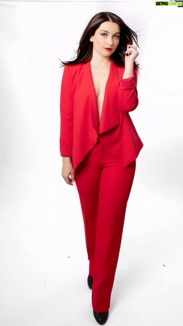 Ann Pirvu - 3 Likes - 💃🏻Lady in red💋
…
“The fire that burns
Within my soul
The reddest red
I’ve ever known
The flame untouched
Ignited coal…” — Trisha North.
Brought to life by my #creative #dreamteam ❤️🔥
📸 @donnawaxmanphotography
💄💇🏻♀️ @samanthacouturemakeup
#BeBold #ShareYourLight #new #WhatWasIMadeFor #ladyboss #sharpstyle #tbt #photoshoot #fun #girlpower #art #versatility #mood #determination #PepLife #WorkingMoms #Reign #PIsTheNewM #ladyinred