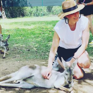 Ann Shoket Instagram - Happy Australia Day from my Aus crew to yours! 🇦🇺🦘🍔🍷🍻🐨 🎉