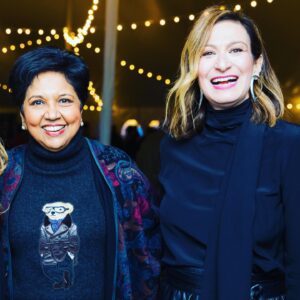 Ann Shoket Instagram - STAND AMONG GREAT WOMEN! It was an epic weekend surrounded by pioneers, legends and icons at @womenofthehall induction ceremony. I’m proud of @theli_st  for being a sponsor and supporting the stories of women to light the way for the next generation!
Pictured: Indra Nooyi, Delores Huerta, Joy Harjo.❤️💪✊