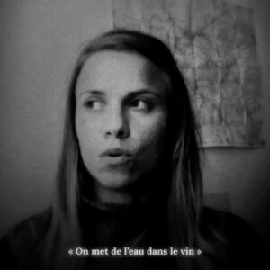 Anna Apter Instagram - Avis aux futurs bacheliers, on ne vous en voudra pas, nous non plus on ne comprenait rien.