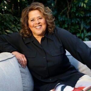 Anna Deavere Smith Instagram - My first trip in Shondaland. Shonda Rhimes is the country's storyteller in chief. I don't think any African American woman has ever had as much influence through words.
-
New episode of #ForThePeople tonight. Read more from my interview in the @latimes. Link in today’s story.
-
Photo credit: Katie Falkenberg / Los Angeles Times