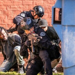 Anna Enger Ritch Instagram - The super talented @iwantithaddaway makes his ✍️ep debut TONIGHT on an ALL NEW S.W.A.T 💥💥 Directed by our own @alexrussell (also amazingly talented) 🎬🎥 This is one you won’t wanna miss 💯. also Alfaro sucks btw