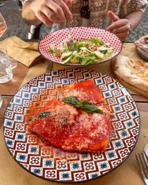 Anna Grace Barlow Instagram - when in rome! 🍝❣️🇮🇹