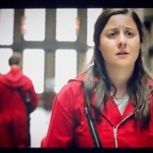 Anna Gras Instagram - Ay, ese momento… #mercedesrevolution @lacasadepapel @vancouvermediaproducciones #throwingback #actress #buildingacharacter #actriz #elactoryladiana