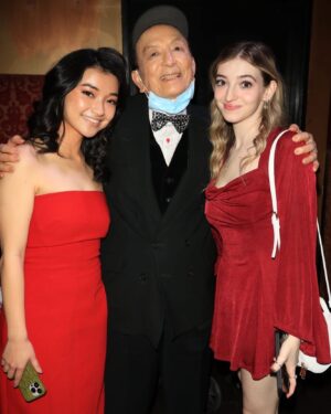 Anna Harr Instagram - congrats to James Hong for his SAG award on his film of “Everything Everywhere All At Once” @thejameshong !!! very grateful to have worked with such a hollywood legend!❤️‍🔥❤️‍🔥 #patsyleemovie