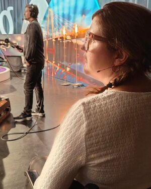 Anna Holmlund Instagram - Igår var jag på @gokvall i Umeå! De som jobbar med det är så trevliga! #svt #gokväll foto: @ylvakarstrom