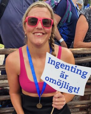 Anna Holmlund Instagram - Imorgon ska jag vara med på Gokväll i SVT, 18.45 får ni gärna kolla på det 😊 #svt #gokväll