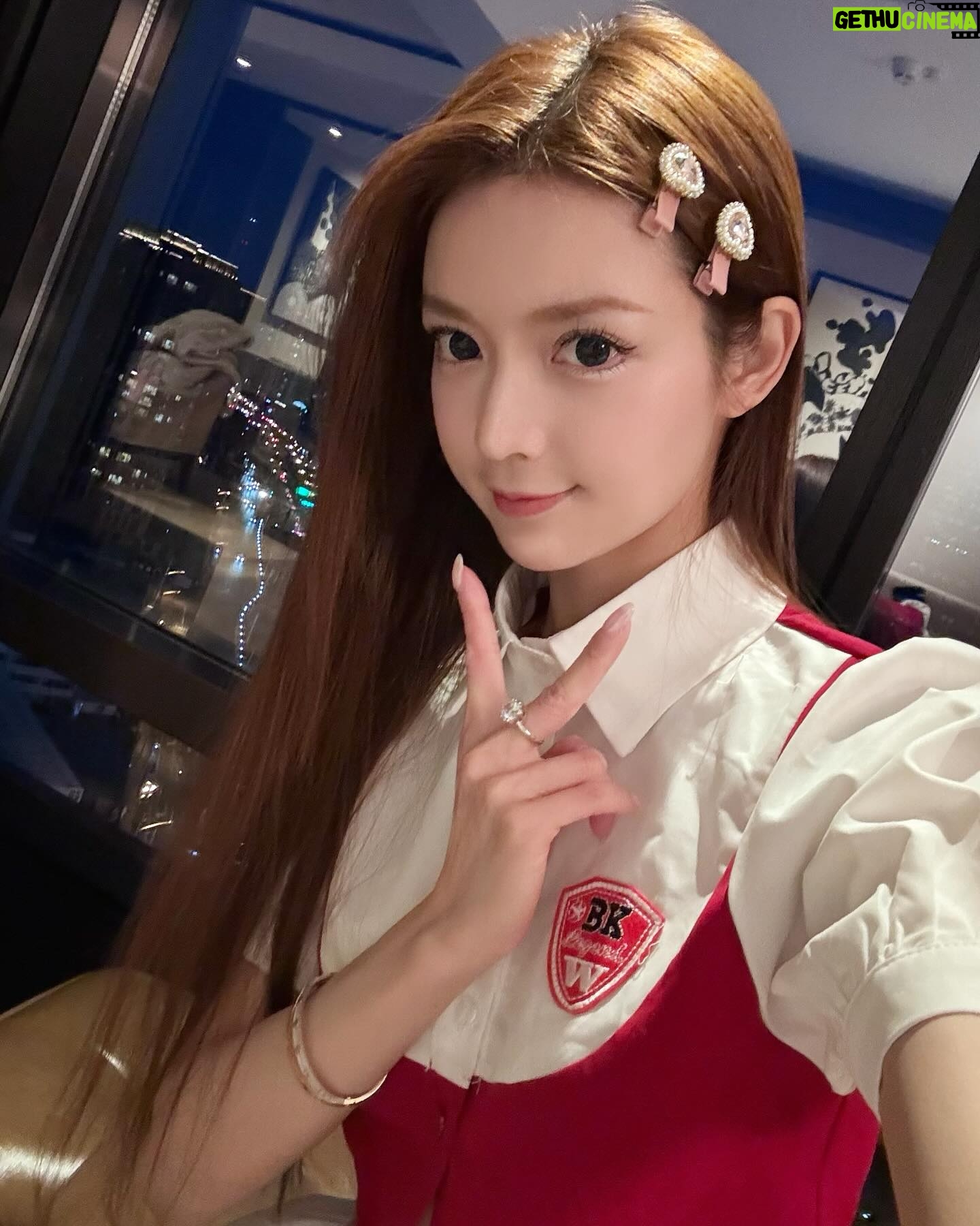 Anna Kay - 613 Likes - Beijing style. #dryweather
