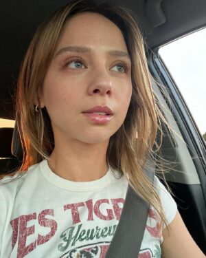 Anna Lore Instagram - a collection of selfies!