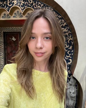 Anna Lore Instagram - a collection of selfies!