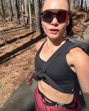 Anna Maiche Instagram - Went from not being able to run more than 2 minutes to running over an hour and now this is my entire personality