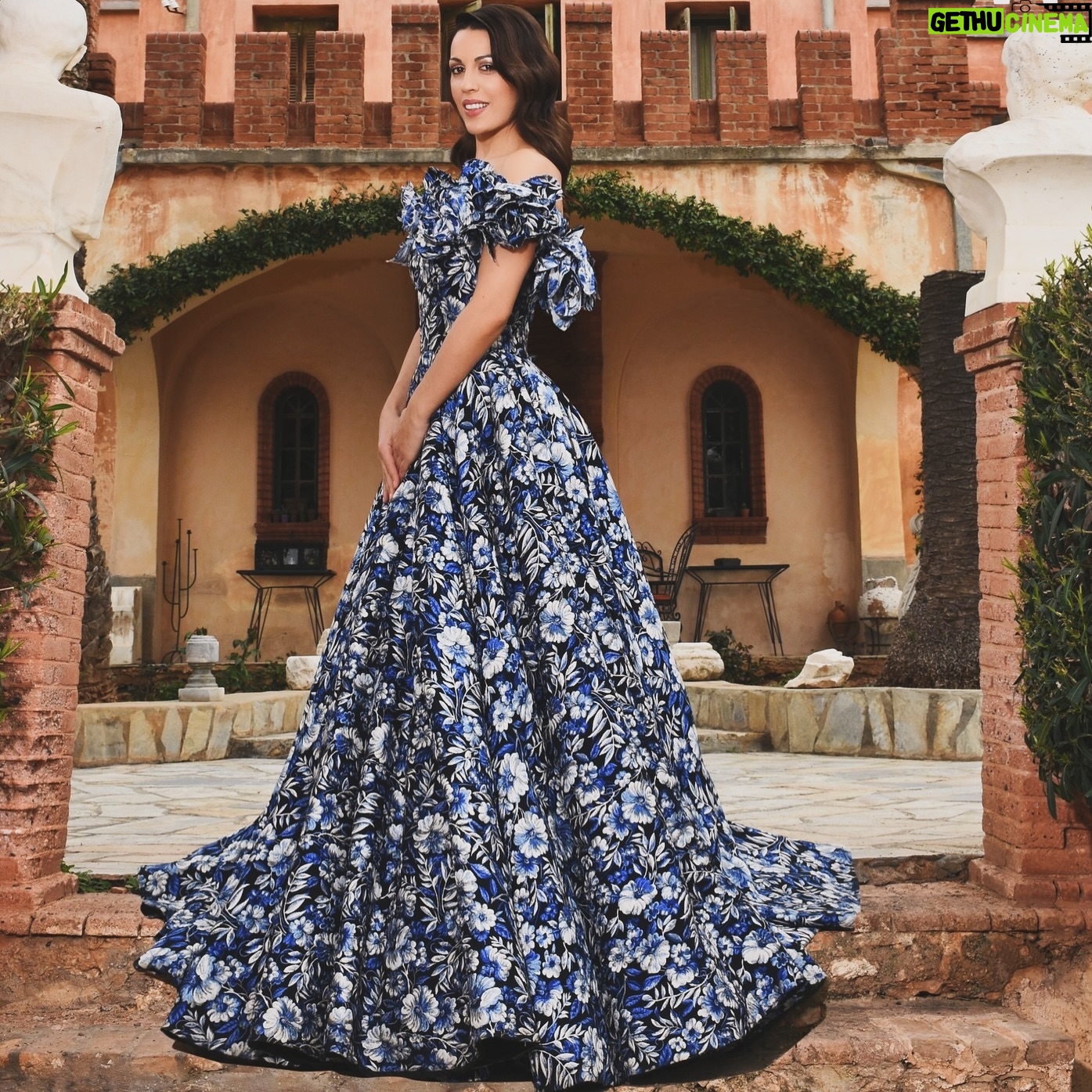 Anna Menenakou - 3 Likes - Life itself is the most wonderful fairy tale.
Hans Christian Andersen
#justbepresent #click @penelopimassouri @galagreece #mydress @vzoulias